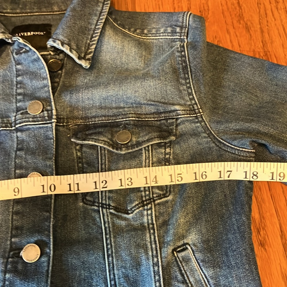 WESTERN WEAR LIVERPOOL BLUE WITH SILVER BUTTON JEAN JACKET WITH CUTWORK BOTTOM - Picture 8 of 9